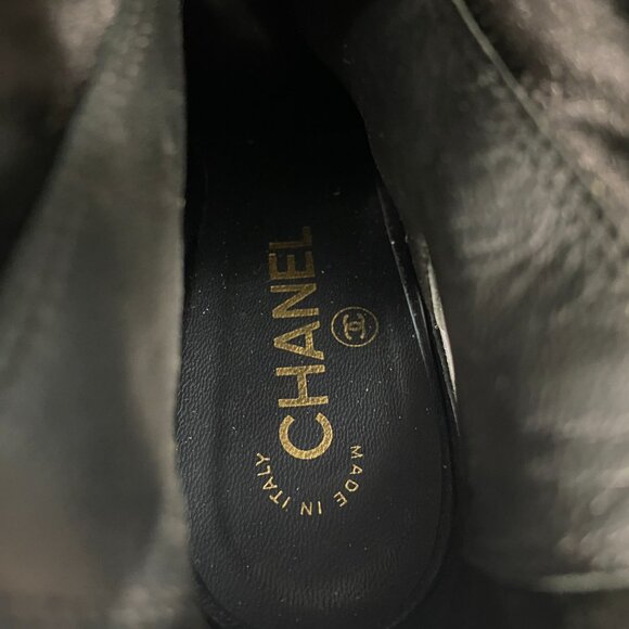 CHANEL Paris-Moscow Thigh-High Cap-Toe Black Leather Boots Size 38.5" - Picture 16 of 16